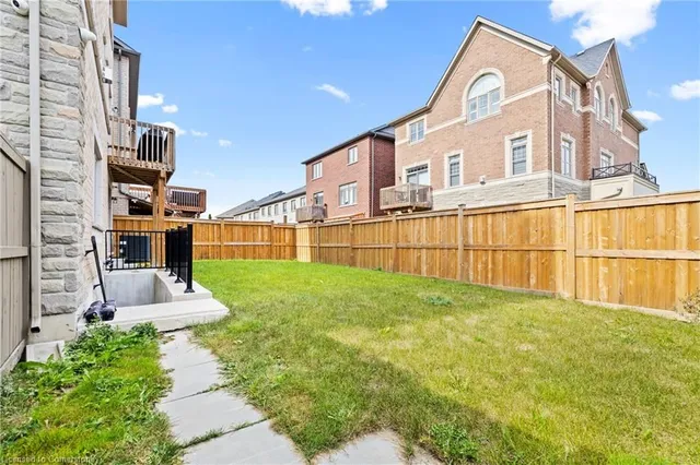 Additional image 32 of 495 Queen Mary Dr