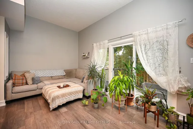 Additional image 9 of 400 Bloor St Unit 68