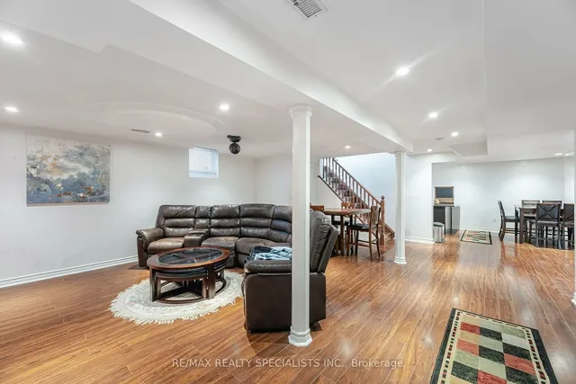 Additional image 32 of 30 Latania Blvd