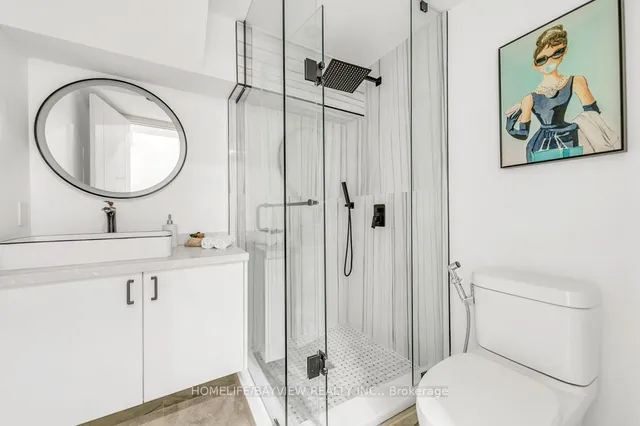 Additional image 34 of 690 Merton St