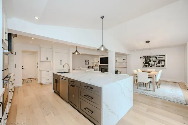 Additional image 8 of 3333 New St Unit 6