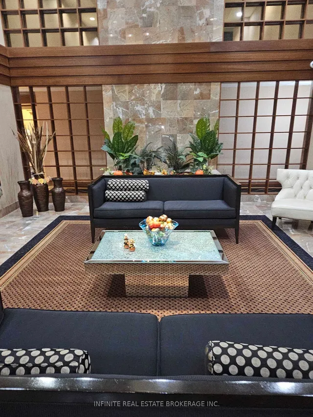 Additional image 3 of 100 County Court Blvd Unit 409