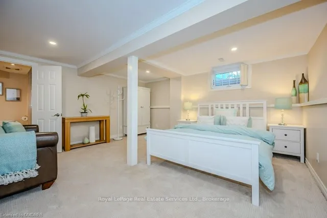 Additional image 30 of 2145 ELMHURST Ave