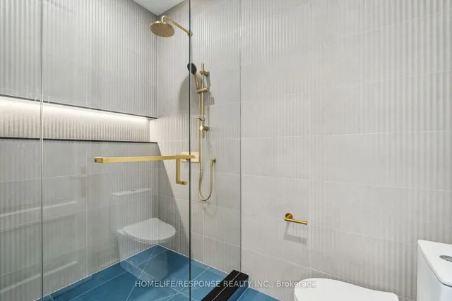 Additional image 28 of 8 MARTIN GROVE Rd