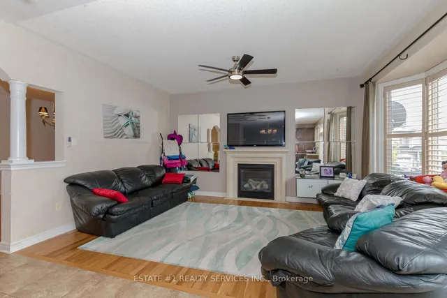 Additional image 9 of 12 Seastar Rd