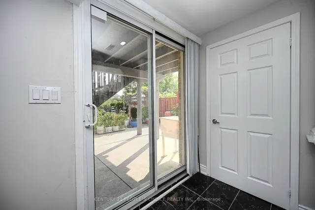 Additional image 34 of 50 Gallucci Cres