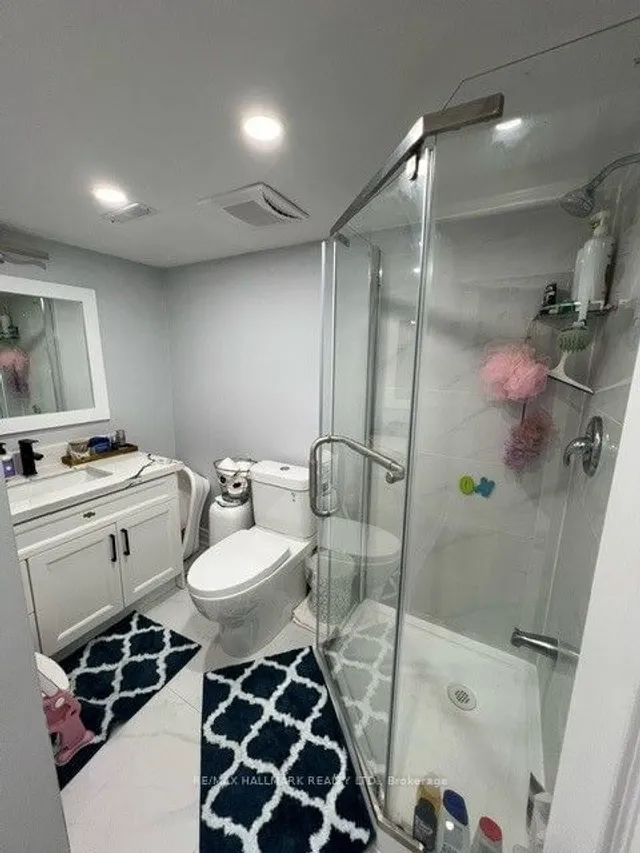 Additional image 12 of 49 Halfmoon Sq