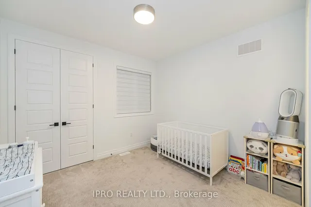 Additional image 29 of 1507 Lakeport Cres