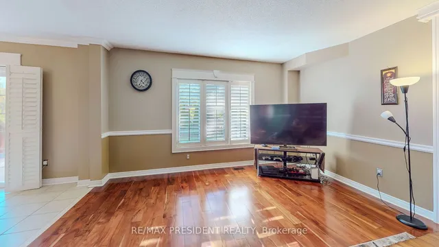 Additional image 18 of 36 Clarion Rd