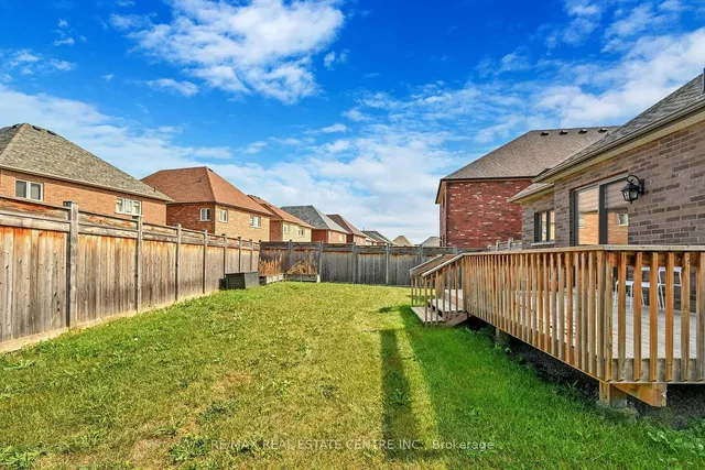 Additional image 38 of 92 Holt Dr