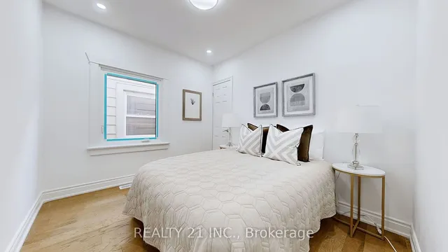 Additional image 23 of 92 King Edward Ave