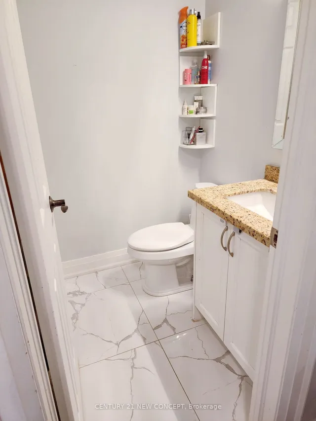 Additional image 9 of 960 Bloor St Unit 206