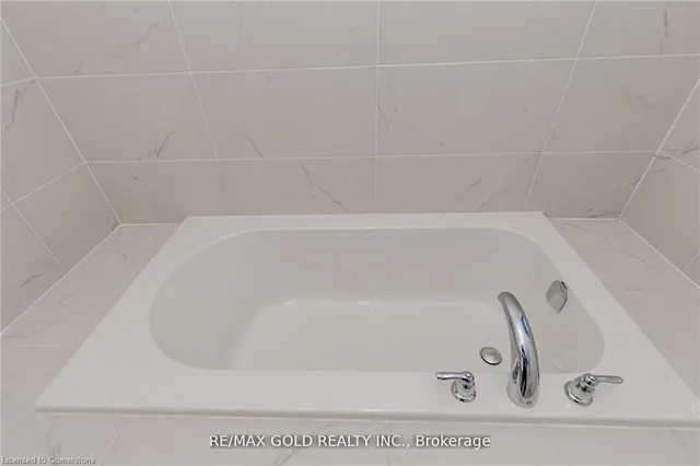 Additional image 29 of 3485 Fourth Line