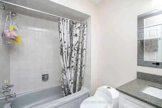 Additional image 24 of 107 Michigan Ave