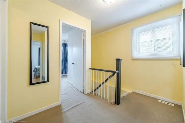 Additional image 13 of 128 Fanshawe Dr