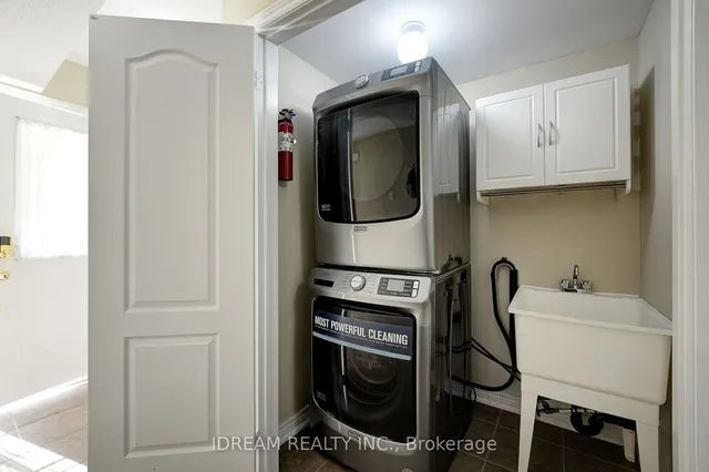 Additional image 37 of 61 Arizona Dr