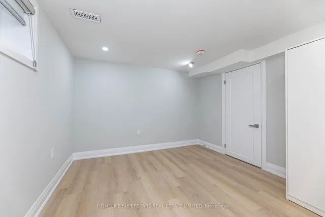 Additional image 26 of 59 Hollyhedge Dr