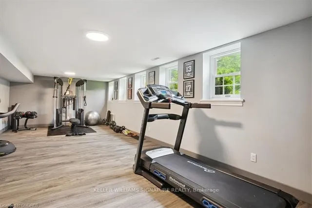 Additional image 34 of 20 Craven Ave