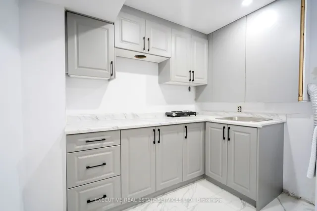 Additional image 36 of 12 Heartview Rd