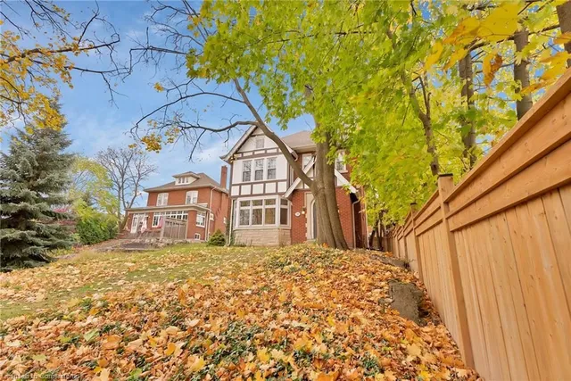 Additional image 2 of 295 Plains Rd