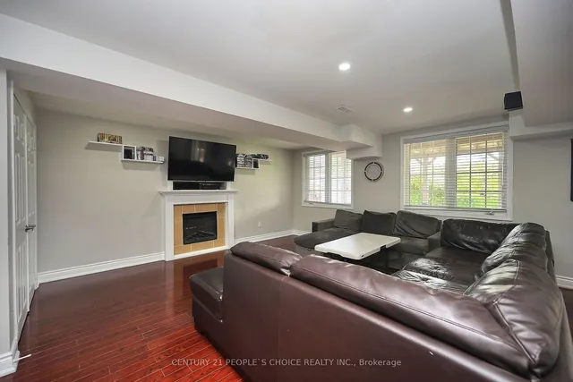 Additional image 29 of 50 Gallucci Cres