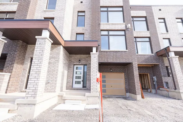 Primary image of 38 Queenpost Dr