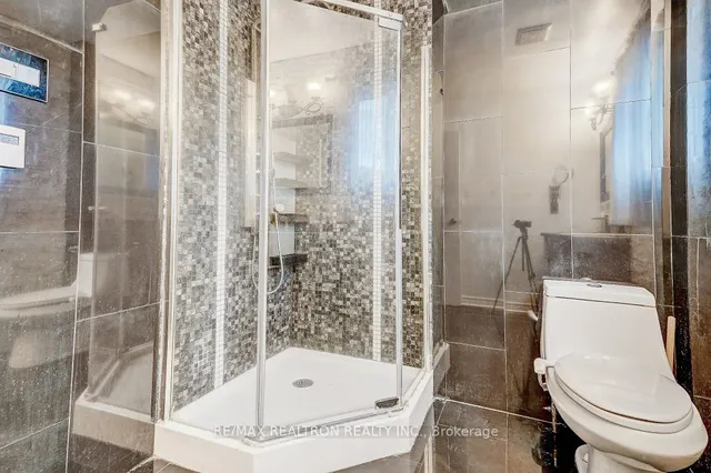 Additional image 25 of 106 Chester Le Blvd Unit 71