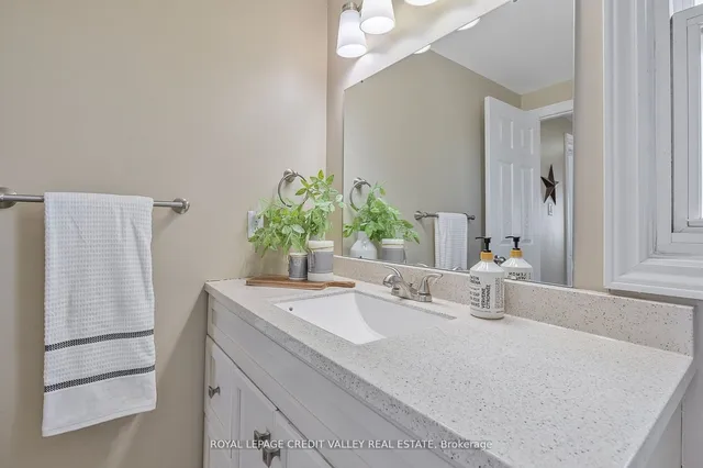 Additional image 14 of 28 Kincaid Crt