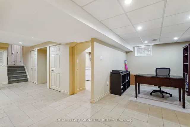 Additional image 38 of 38 Larchmere Ave