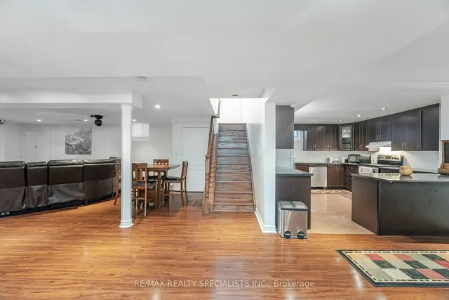 Additional image 31 of 30 Latania Blvd