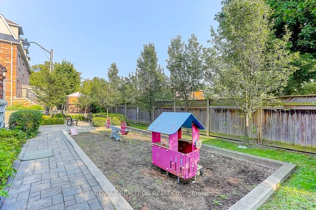 Additional image 34 of 169 Finch Ave Unit H