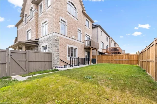 Additional image 33 of 495 Queen Mary Dr