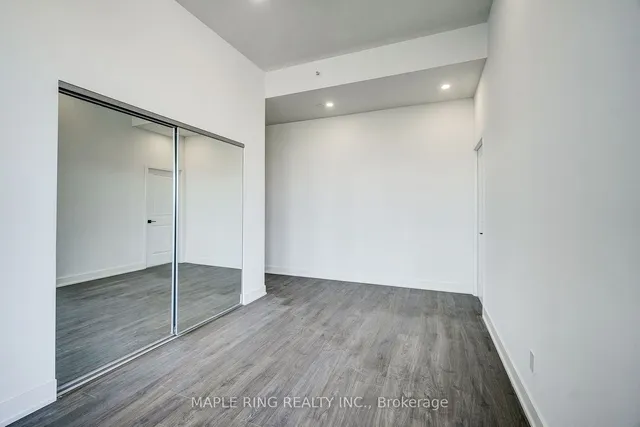 Additional image 3 of 2489 Taunton Rd Unit 212