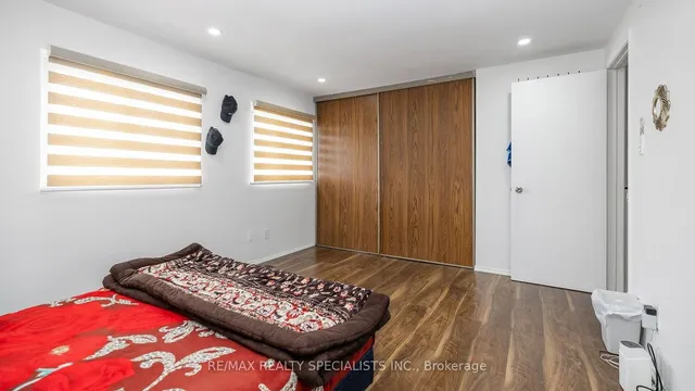 Additional image 26 of 3 Sandringham Crt