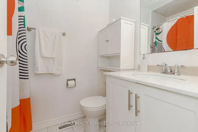 Additional image 33 of 82 Guildford Cres Unit 82