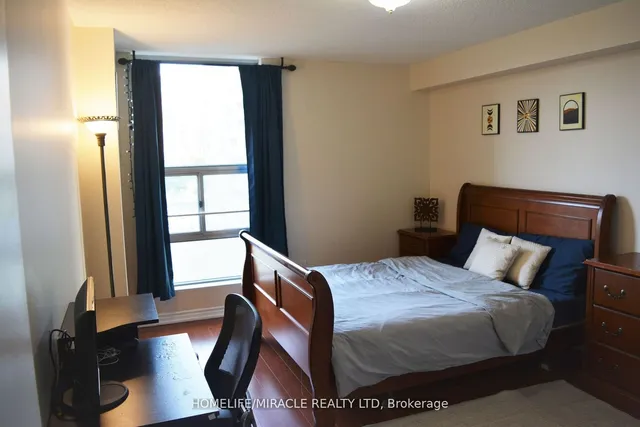 Additional image 16 of 25 Kensington Rd Unit 409