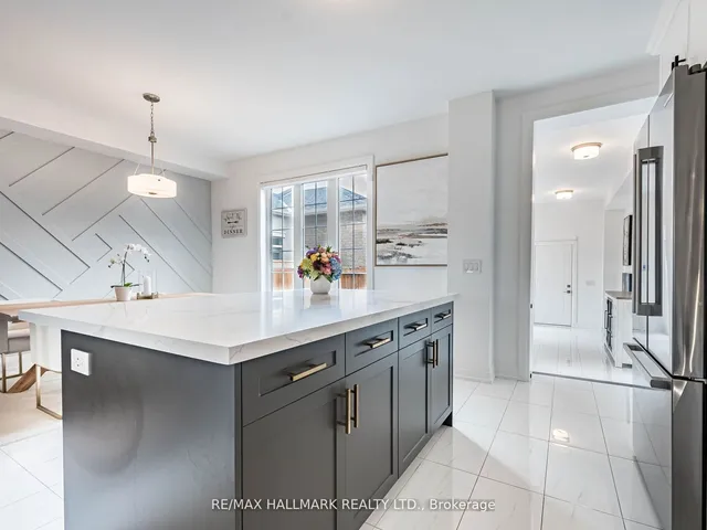 Additional image 10 of 4023 Sixth Line