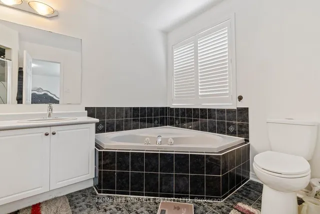 Additional image 31 of 6405 Valiant Hts