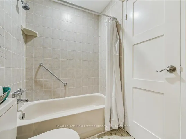 Additional image 22 of 5250 Lakeshore Rd Unit 708