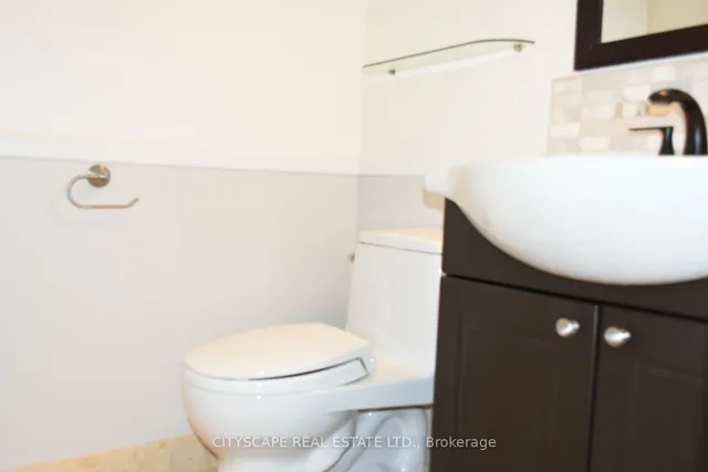 Additional image 32 of 3845 Lakeshore Blvd Unit 1201