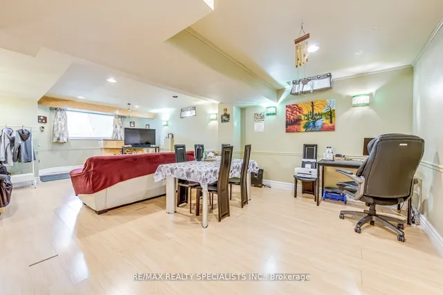 Additional image 31 of 6152 Hardesty Cres