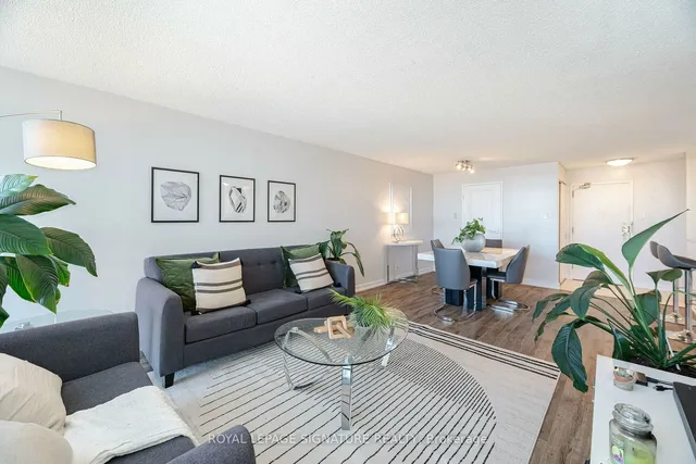 25 Trailwood Dr Unit 703