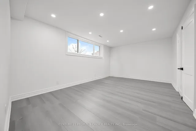 Additional image 31 of 3643 Woodruff Cres