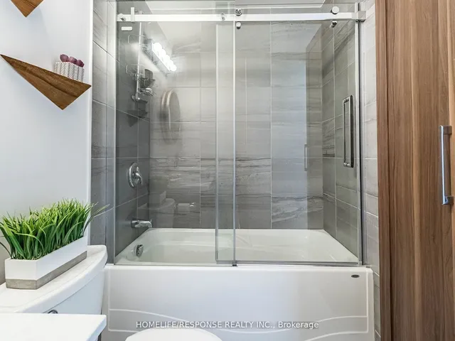 Additional image 26 of 85 Bloor St Unit 802