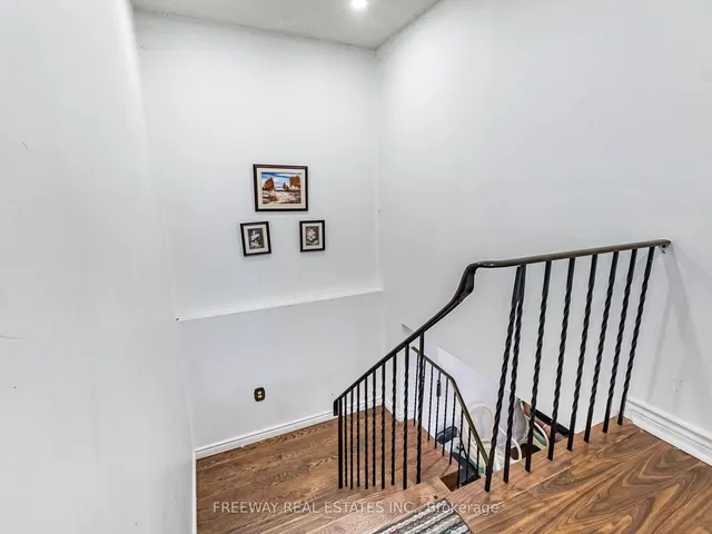 Additional image 10 of 66 Banting Cres