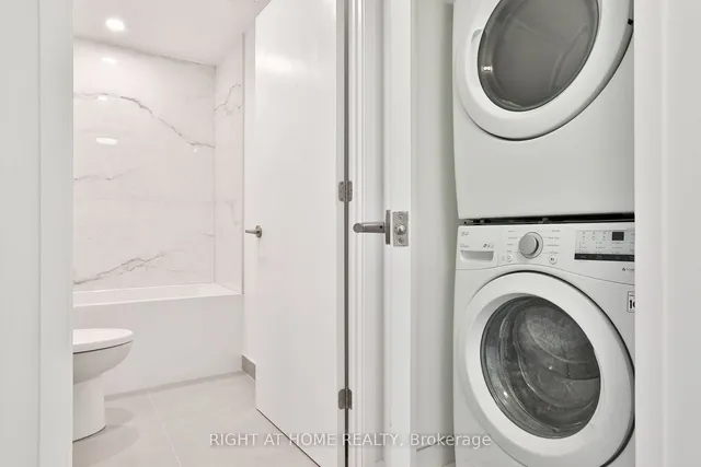 Additional image 10 of 2720 Dundas St Unit 512