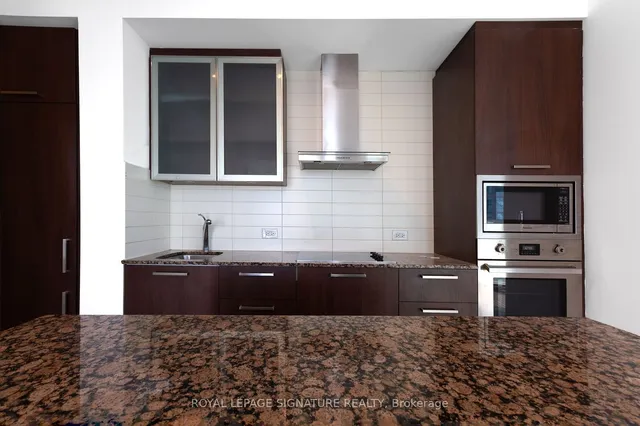 Additional image 11 of 12 York St Unit 4202