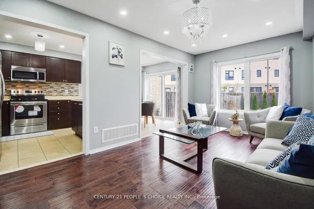 Additional image 16 of 4872 Capri Cres