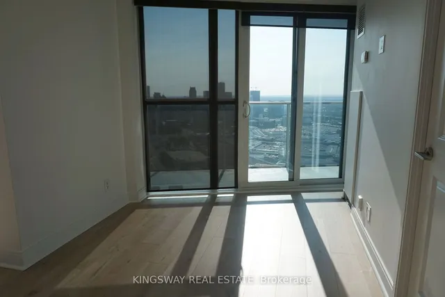 Additional image 21 of 60 Absolute Ave Unit 4004