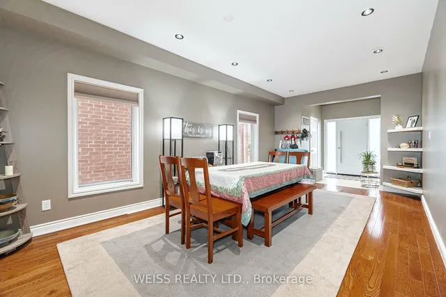 Additional image 2 of 15 Cookview Dr